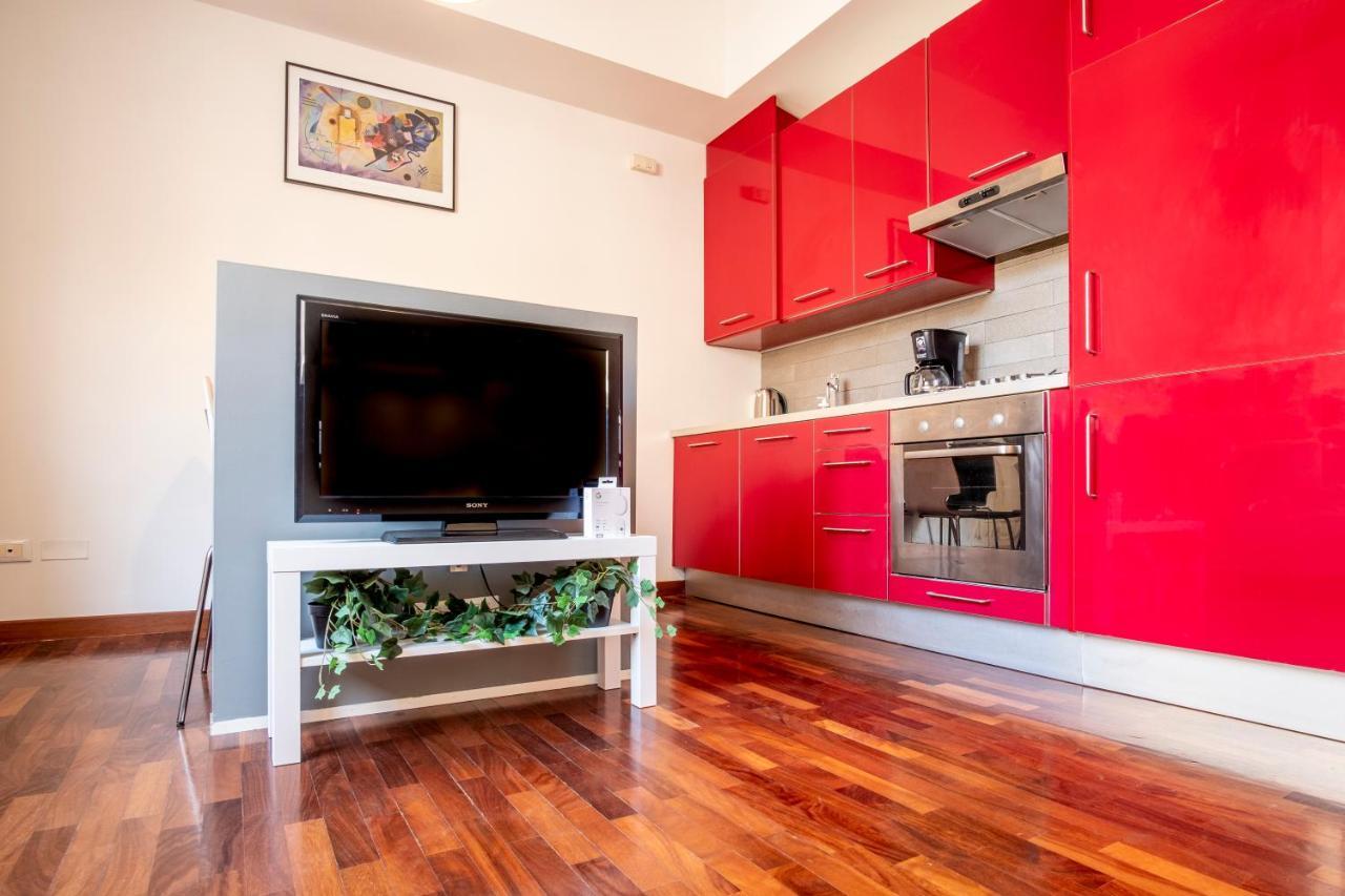 Appartamento Vicino Al Porto, Con Parcheggio リヴォルノ エクステリア 写真